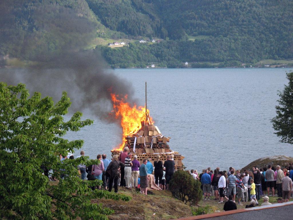 Sognefjord Hotel Хермансверк Экстерьер фото